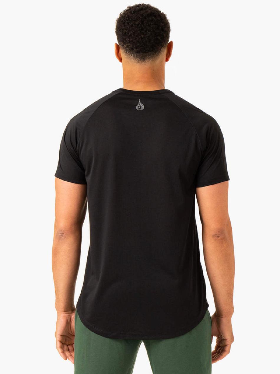 Black Men's Ryderwear Heritage T-shirt | 88HF74474