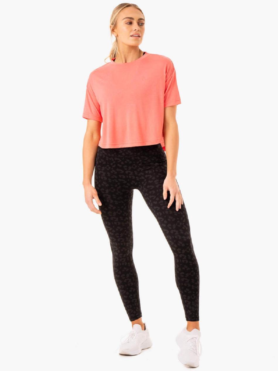 Coral Women's Ryderwear Ultra Scoop T-Shirt Top | TNTY49127